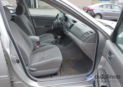 2006 Toyota Camry Le z USA, uszkodzony, nr VIN 4T1BE32K96U703619